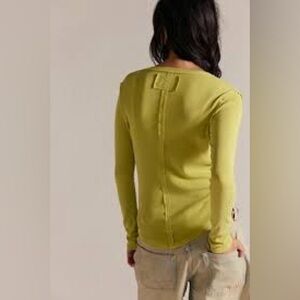 We The Free Lime V-Neck Long Sleeve Top Size Medium Flawed